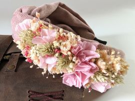 Serre-tête artisanal orné de fleurs stabilisées aux nuances roses vertes Romy par Flora Paris