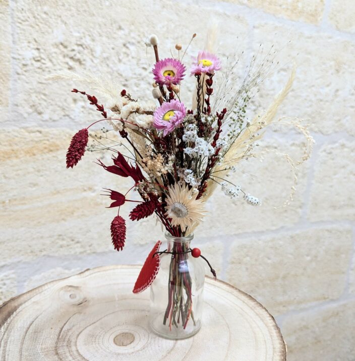 Petit bouquet de fleurs séchées rouges et beiges pour décoration d’intérieur, Dita 3