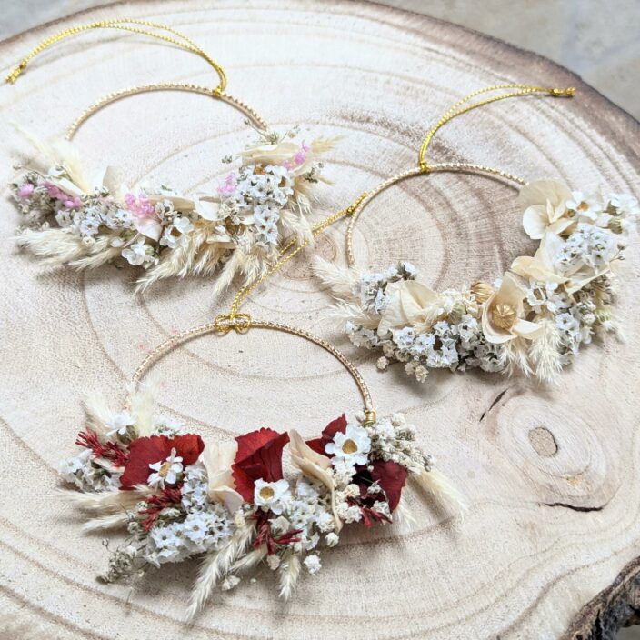 Mini couronne en fleurs séchées naturelles pour décoration bohème, Charms