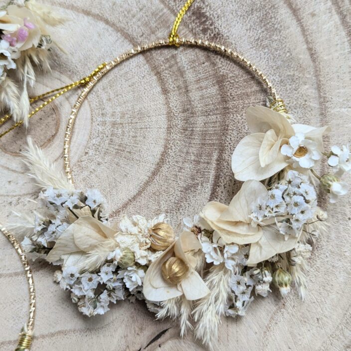 Mini couronne en fleurs séchées naturelles pour décoration bohème, Charms 4